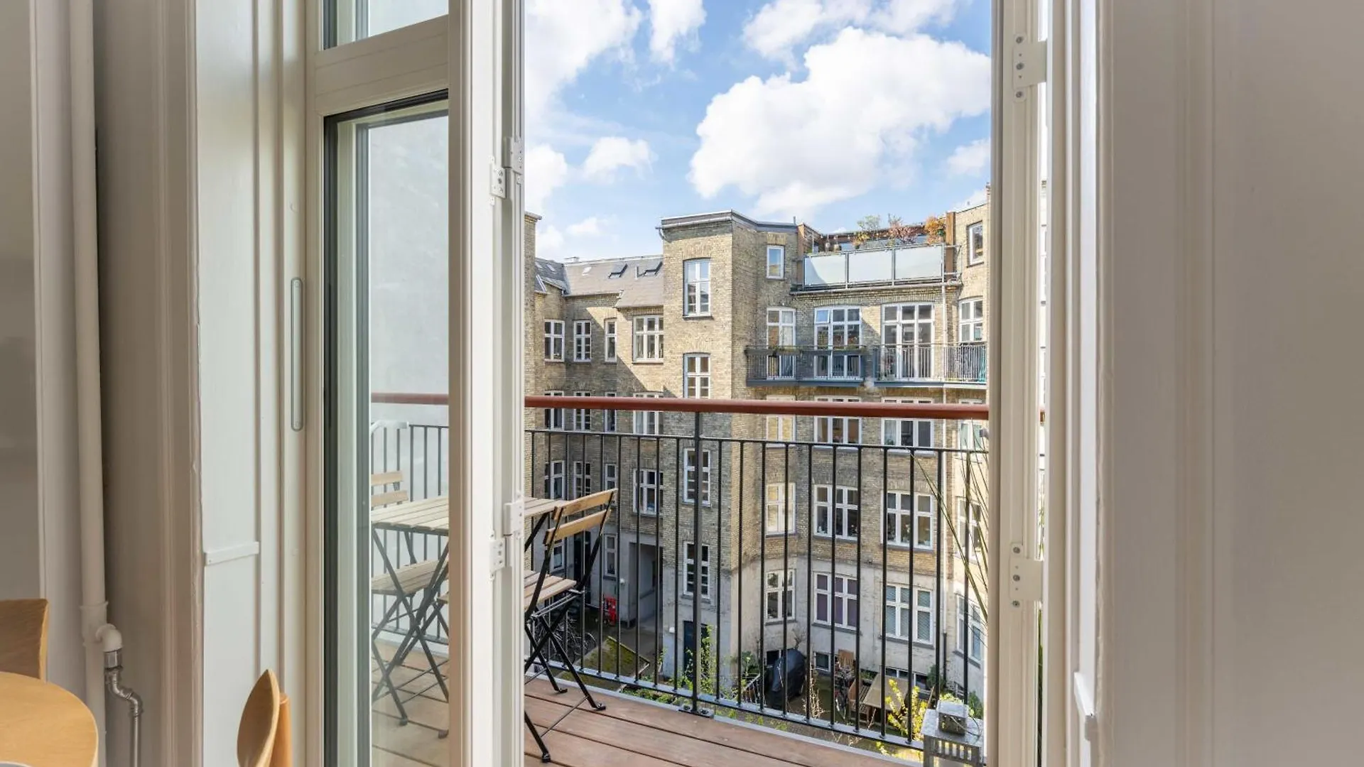 Cozy & Bright Apartment In Peaceful Area 코펜하겐